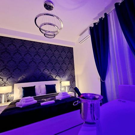 Maschio Angioino Suite Naples Exterior photo