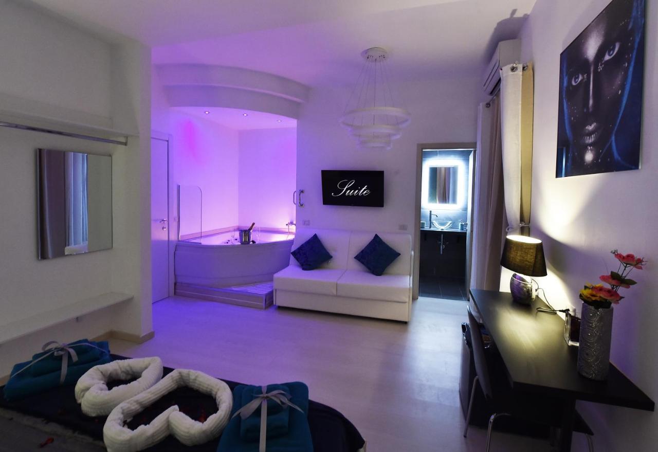 Maschio Angioino Suite Naples Exterior photo
