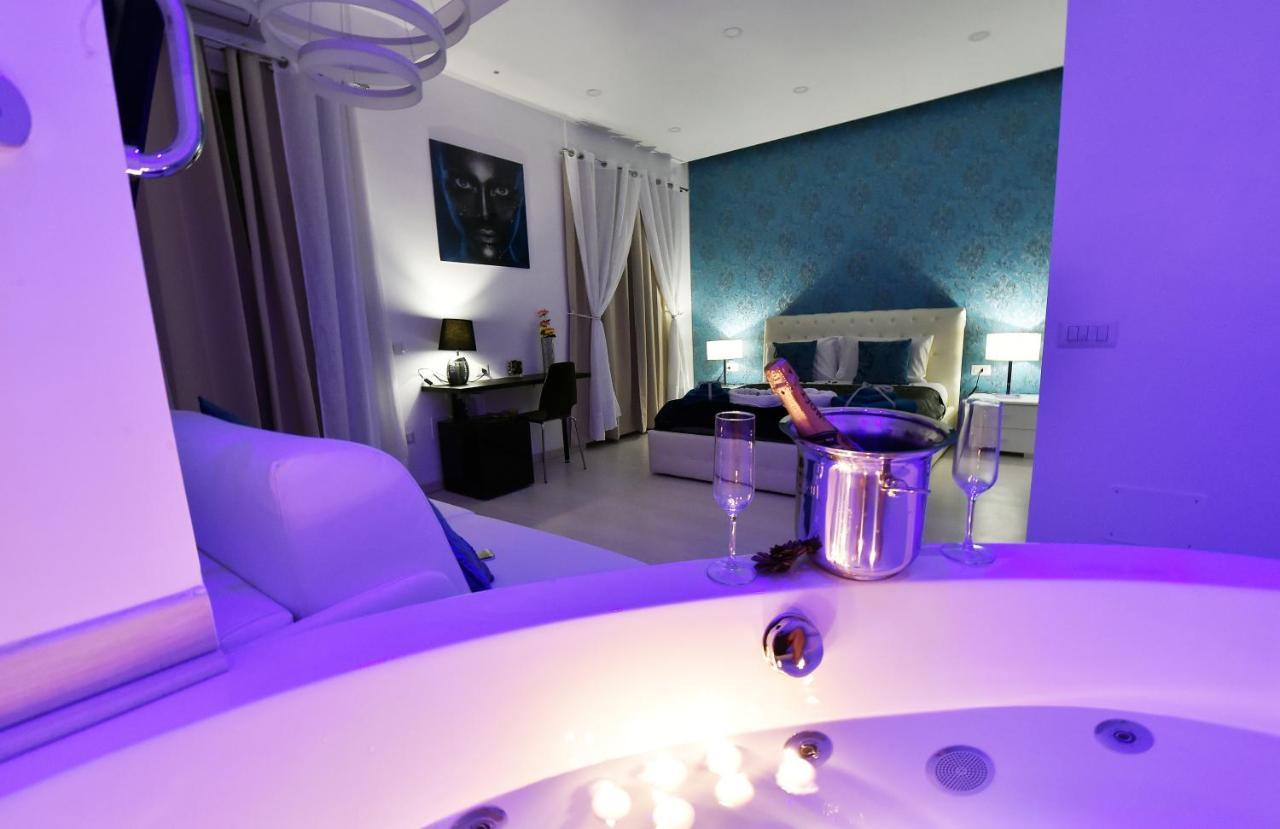 Maschio Angioino Suite Naples Exterior photo