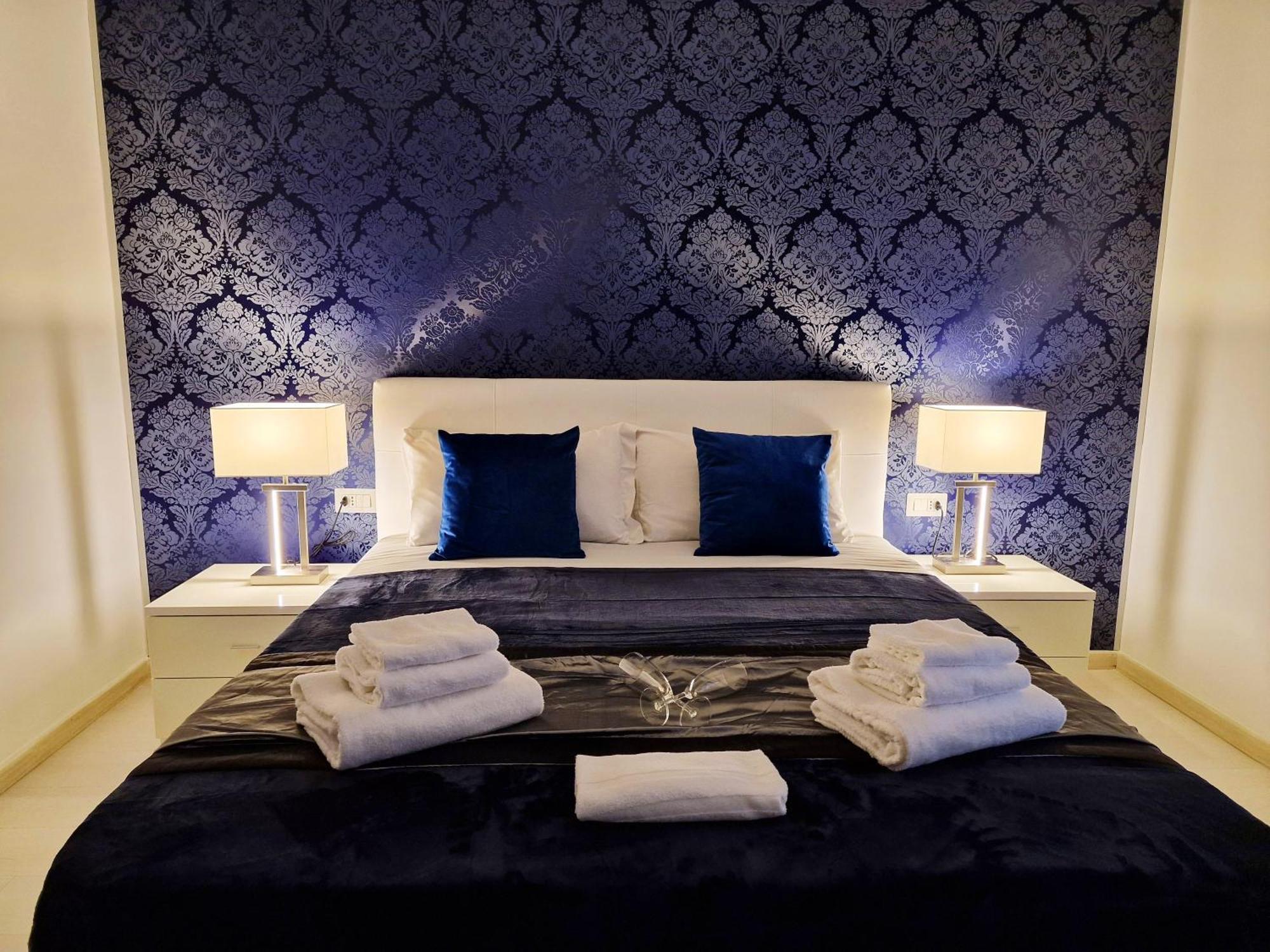 Maschio Angioino Suite Naples Exterior photo