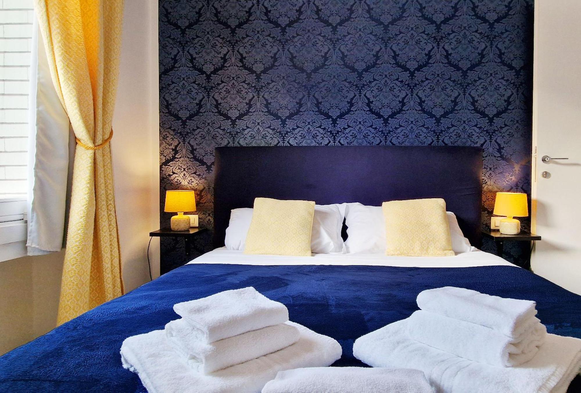 Maschio Angioino Suite Naples Exterior photo