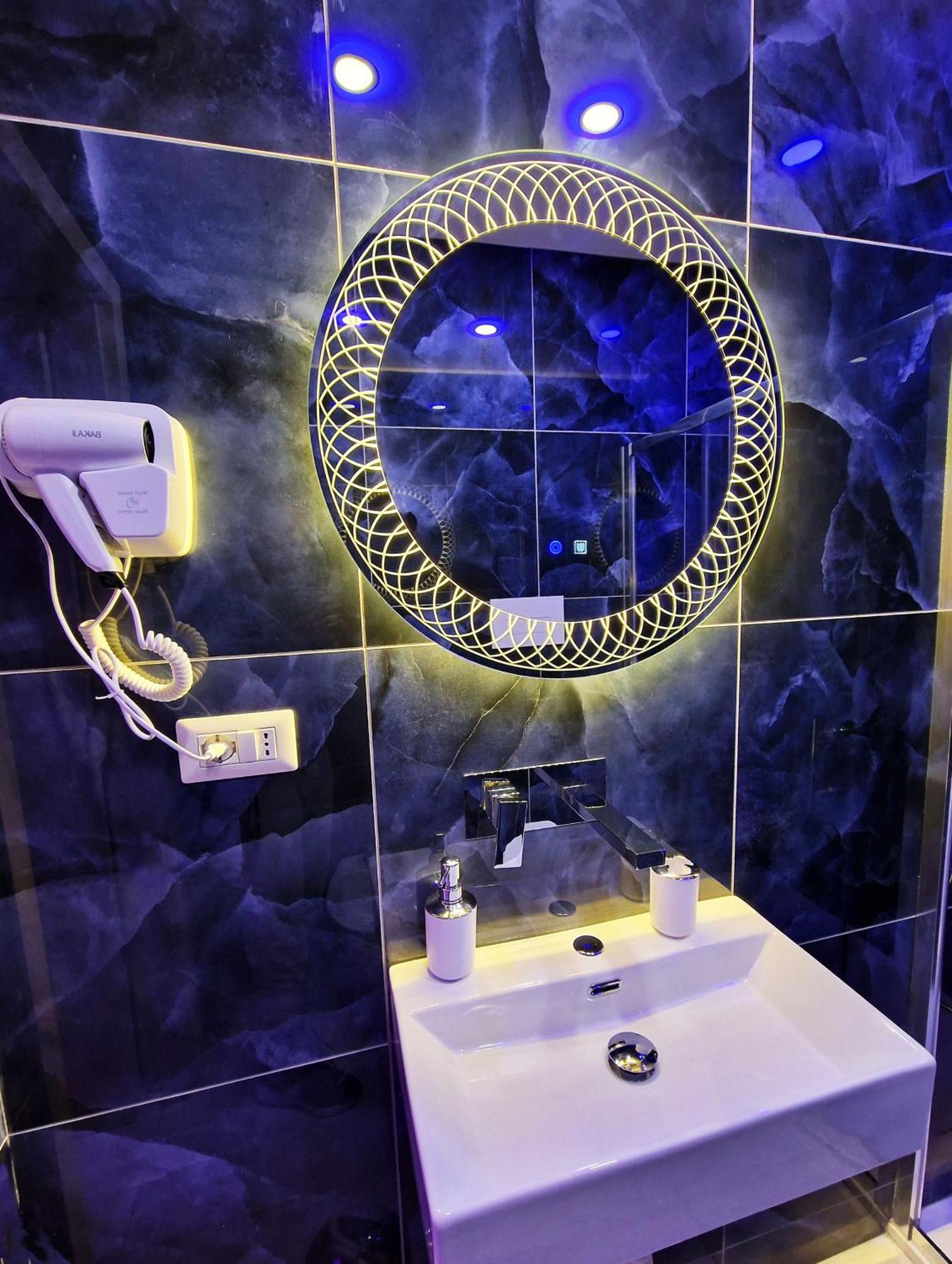 Maschio Angioino Suite Naples Exterior photo